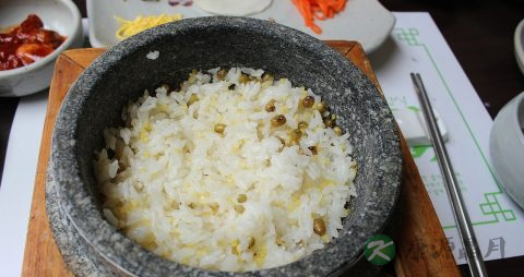 夏天米生虫了还能吃吗