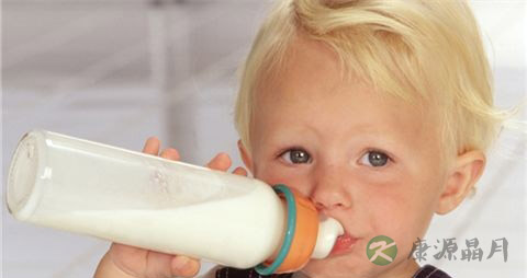 奶粉为什么要分段