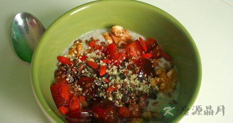 月经黑色吃什么