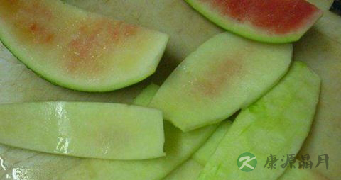 西瓜皮擦脸好吗