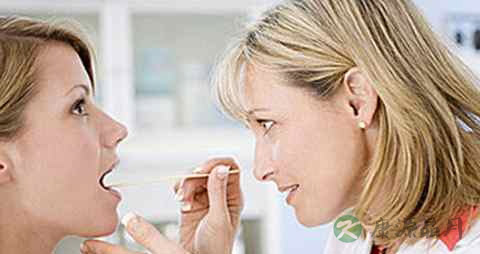 喉咙痛可以吃面包吗