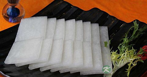 生吃白萝卜的好处