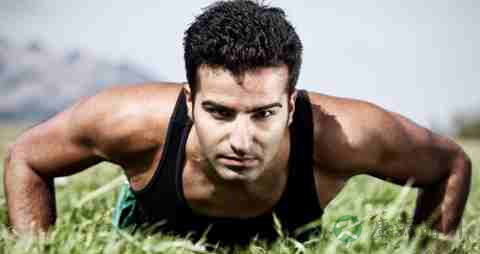 胸肌中缝怎样练