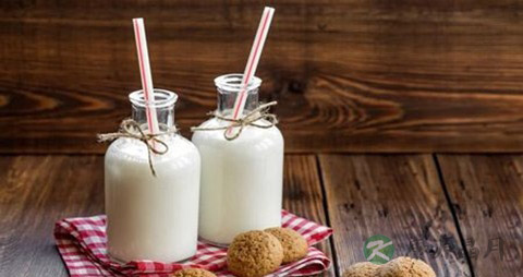 晚上喝牛奶长胖吗