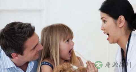 喉咙痛可以吃鸡吗