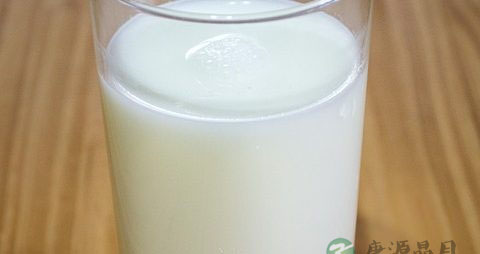 牛奶如何洗脸