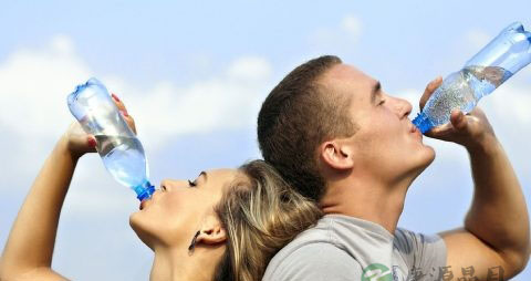 喝水的好处和坏处