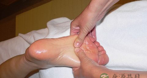 饭后打嗝怎么办