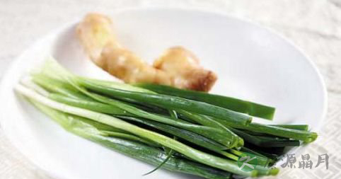 吃葱有讲究 哪些人不宜吃