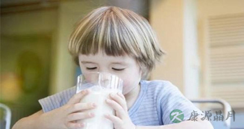 晚上喝牛奶长胖吗