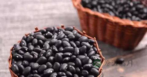 夜间男人出汗怎么回事