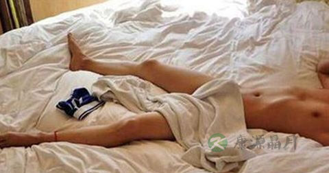 包皮上有白点是怎么回事 包皮上有白点是怎么回事