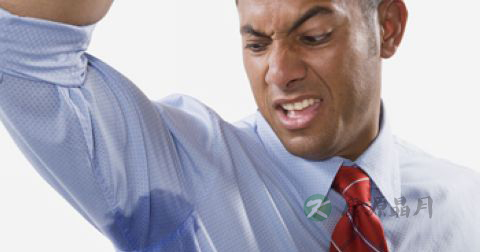 男性夏季腋下出汗怎么办