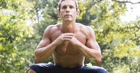 男士深蹲的正确姿势