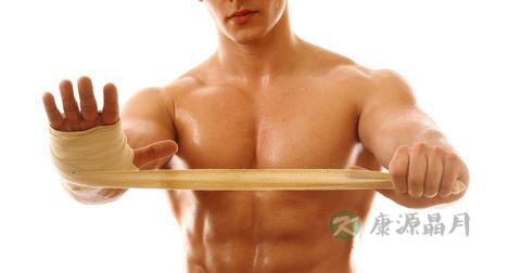 男人睾丸潮湿怎么回事