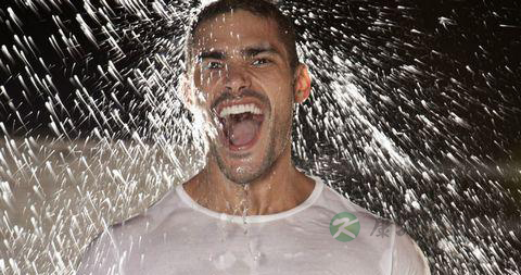 男人腋下出汗多有异味怎么办