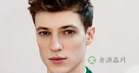 男人怎么去除眼袋