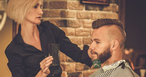 男人生活中如何预防脱发