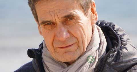 包皮上有白色小疙瘩怎么办 包皮上有白色小疙瘩怎么办