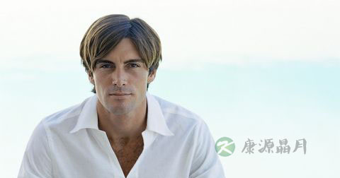 男人睾丸潮湿怎么回事