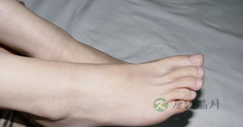 夏日怎么护脚远离脚气