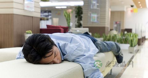 男人什么样的睡姿最健康