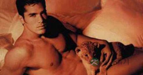 包皮上有白点是怎么回事 包皮上有白点是怎么回事