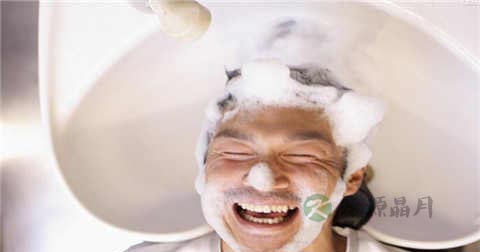 男人头发黄是什么原因