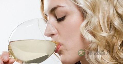 远离美白误区 体验美白新方法 远离美白误区 体验美白新方法