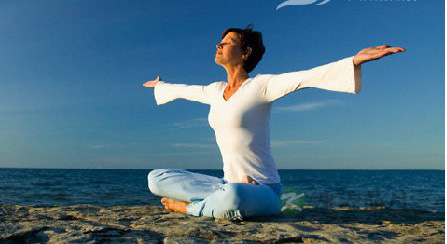 瘦身瑜伽4式 帮你打造细腰纤腿