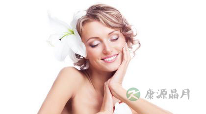 鱼尾纹暴露年龄 17招减少眼部皱纹