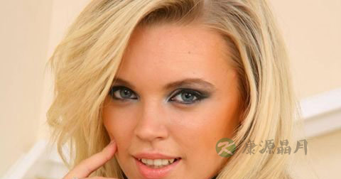 月经有血块正常吗