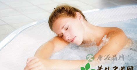 女性洗冷水澡引发的众多疾病 女性洗冷水澡引发的众多疾病