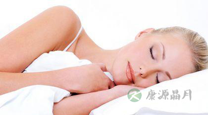 睡觉打呼噜会毁容致死 女人打呼噜怎么办