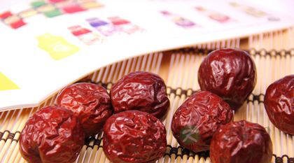 30岁女人拒绝乳房缩水 14种食物能丰胸