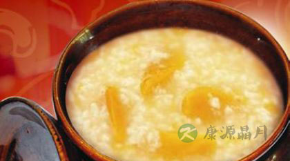 贫血变黄脸婆 试试九款补血养颜粥