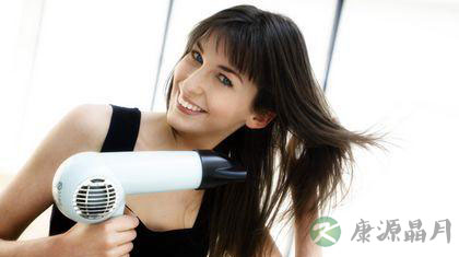 吹风机辐射大吗 孕妇能用吹风机吗