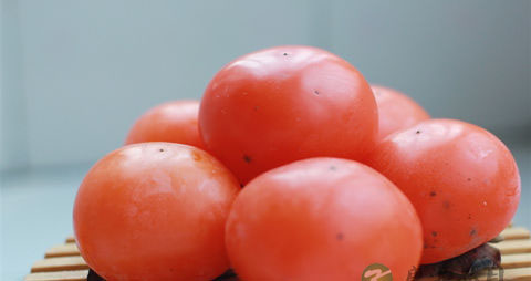 孕早期能吃柿子吗 孕早期能吃柿子吗