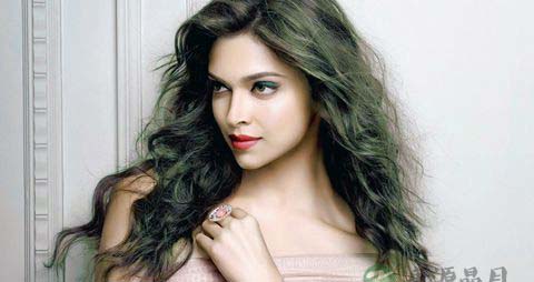 孕期保健：不宜喝过多牛奶果汁