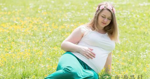 怀孕可以穿牛仔裤吗 怀孕可以穿牛仔裤吗