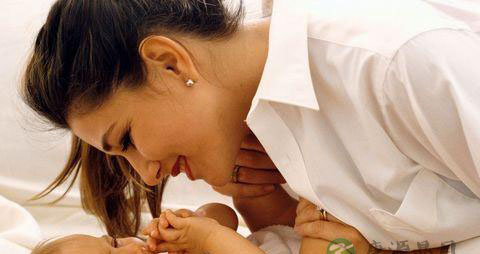 喂奶期间来月经正常吗