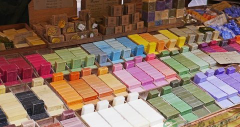 孕妇可以用泡沫地垫么 孕妇可以用泡沫地垫么