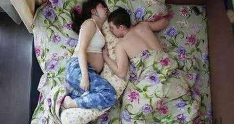 怀孕后夫妻的睡姿怎么样好