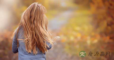 孕妇常吸尾气，胎儿易致畸