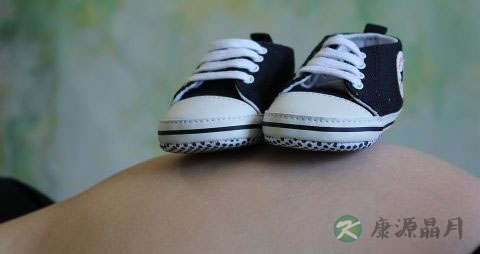 孕早期怎么躺着睡对保胎最好