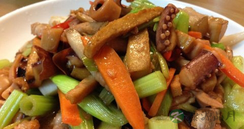 坐月子可以吃豆干吗