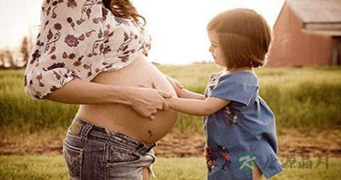 孕妇肚子上的黑线是什么 孕妇肚子上的黑线是什么