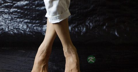 矫正腿型的骨盆操