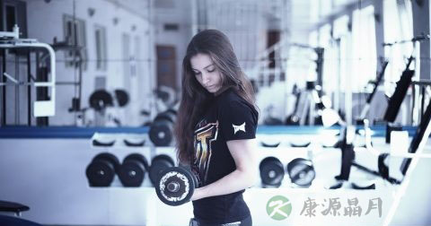 卧推为什么需要人保护