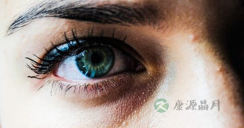 眼睛斜视怎么治
